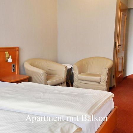 Hotel-Garni-Kachelburg Dieblich Esterno foto