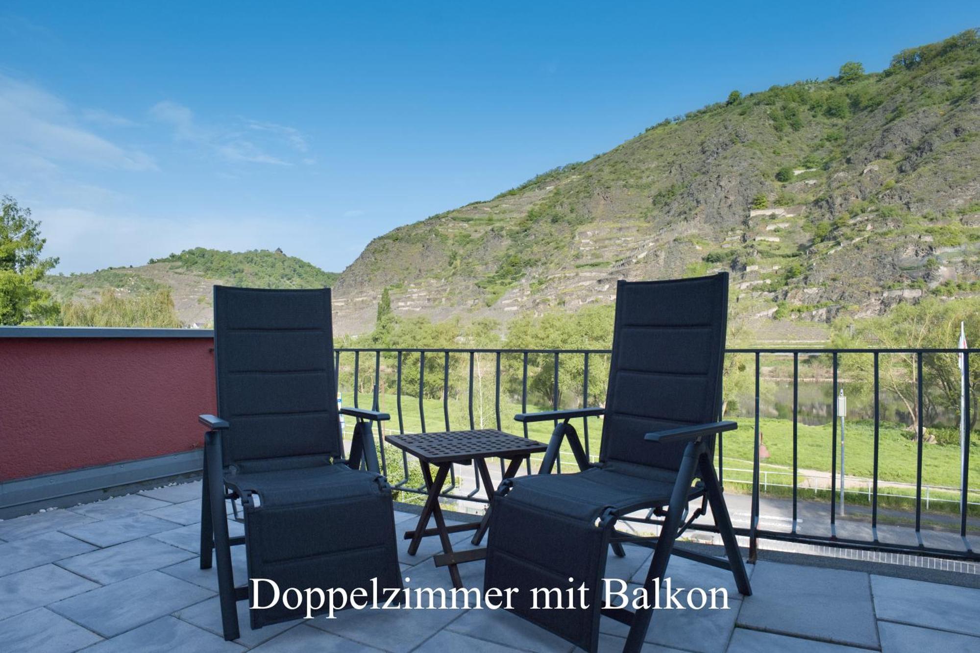 Hotel-Garni-Kachelburg Dieblich Esterno foto