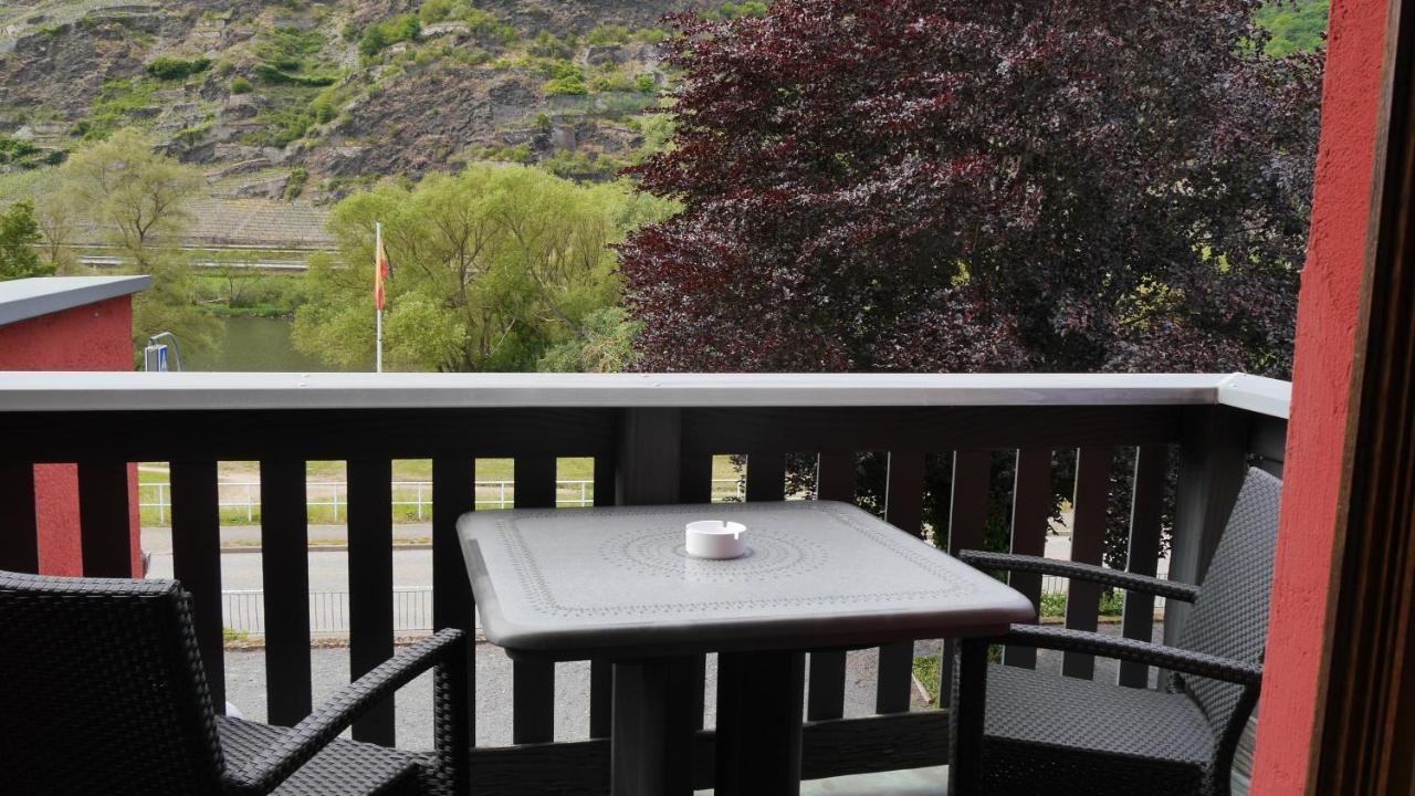 Hotel-Garni-Kachelburg Dieblich Esterno foto
